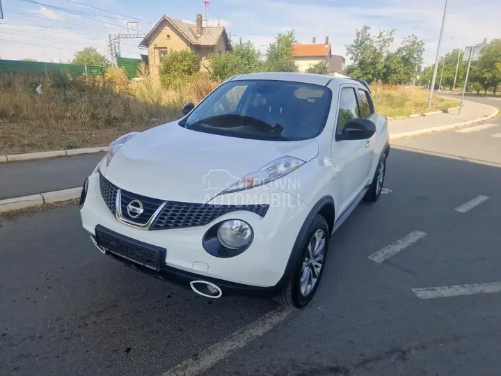 Nissan Juke 2013 photo 2