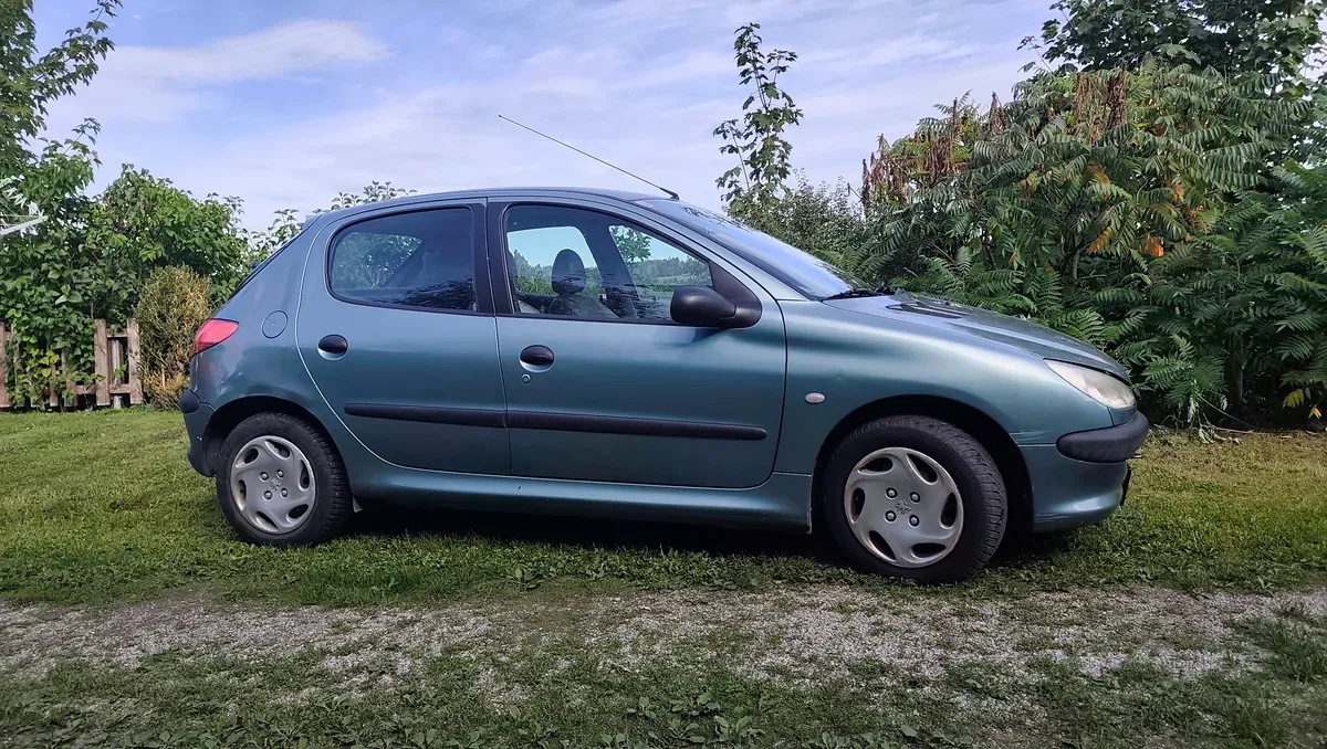 Peugeot 206