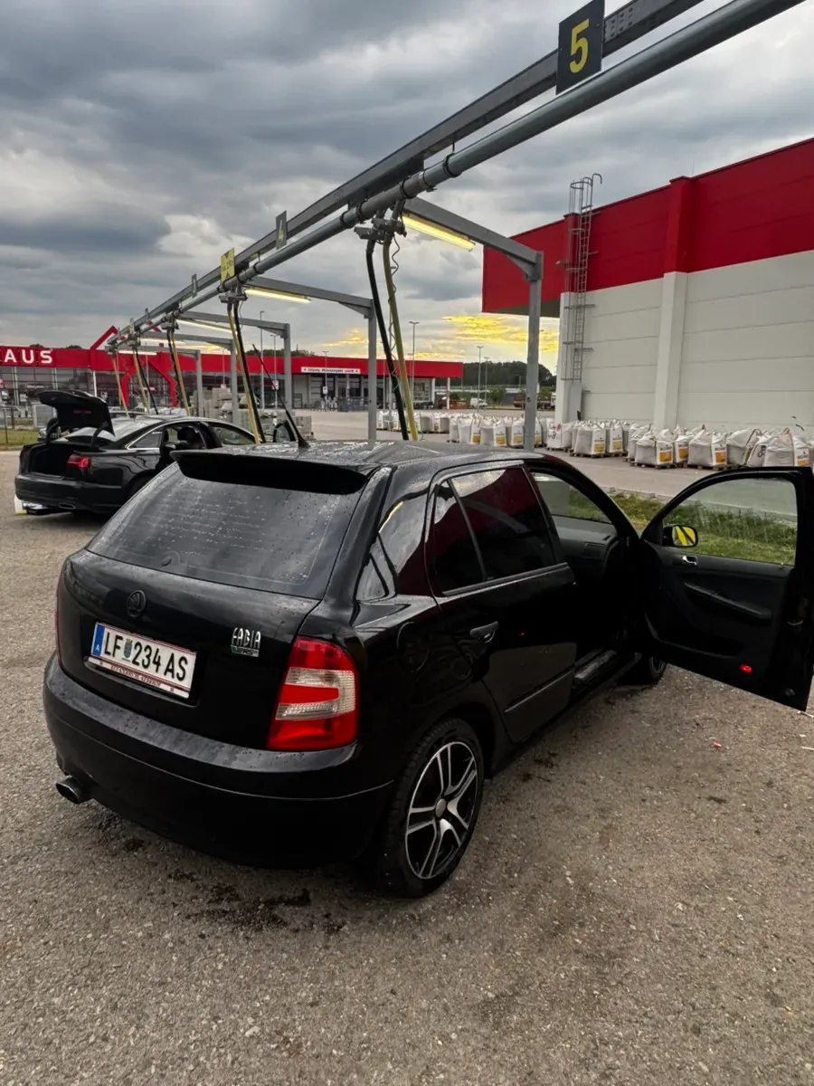 Skoda Fabia 2006 photo 3