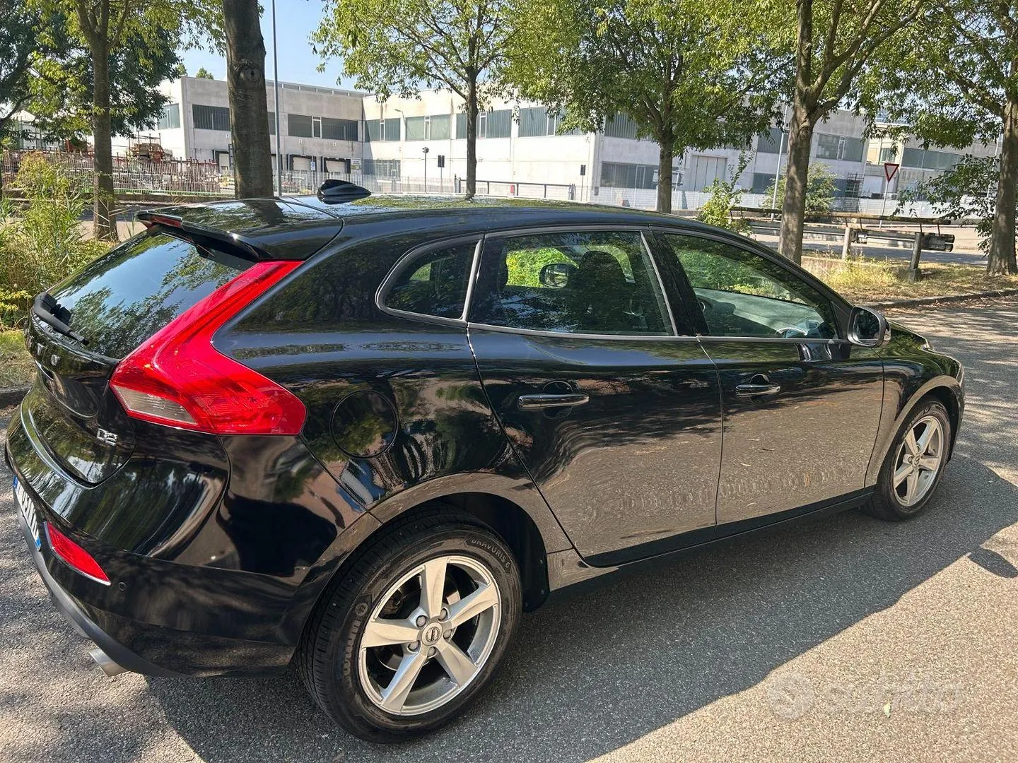 Volvo V40 2018 photo 4