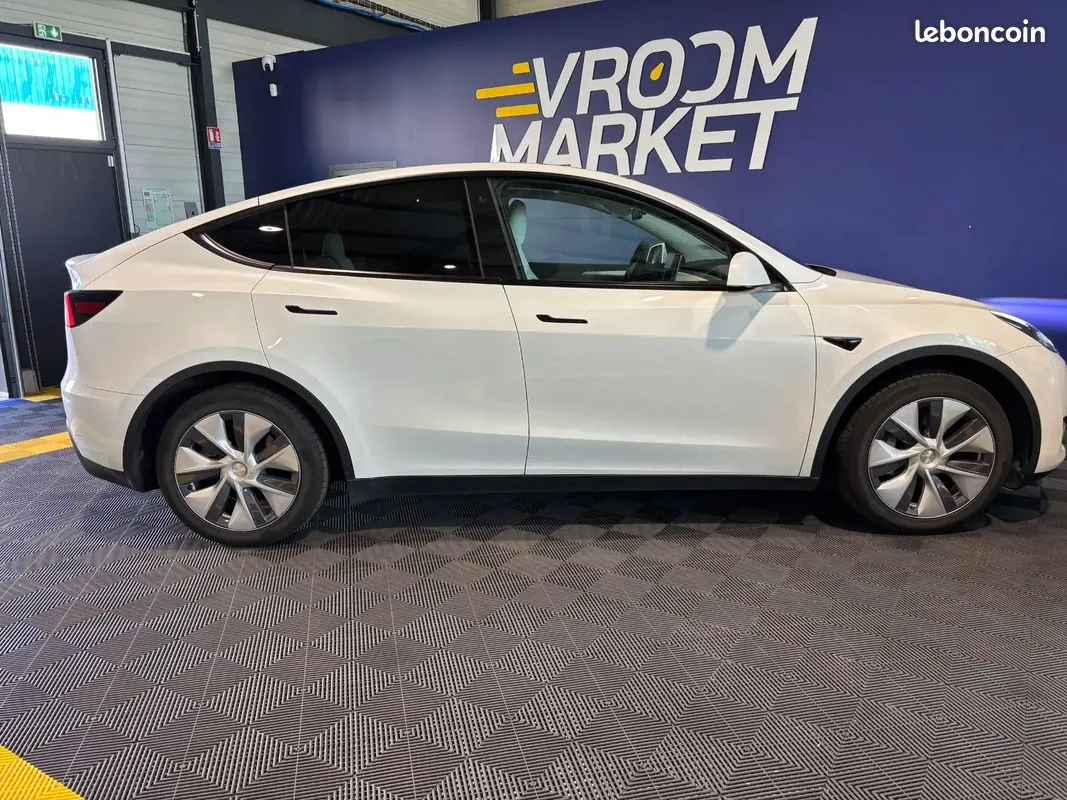 Tesla Model Y 2024 photo 5