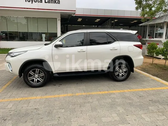 Toyota Fortuner 2018 photo 3
