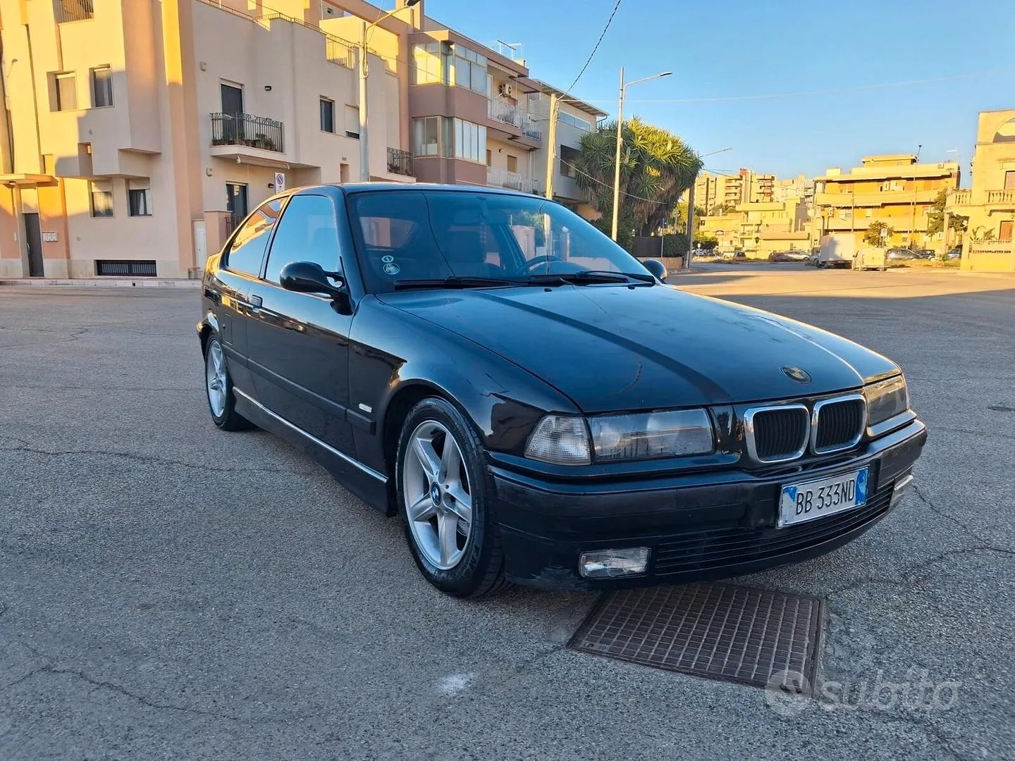 BMW 318 1999 photo 2
