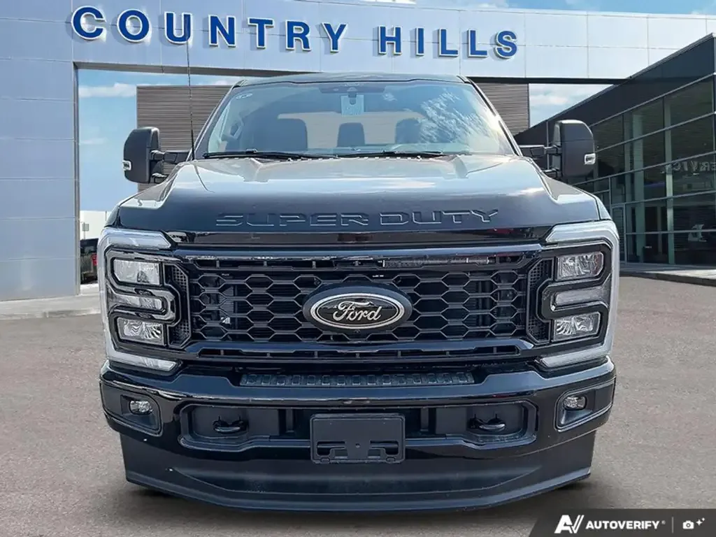 Ford F350 2026 photo 2
