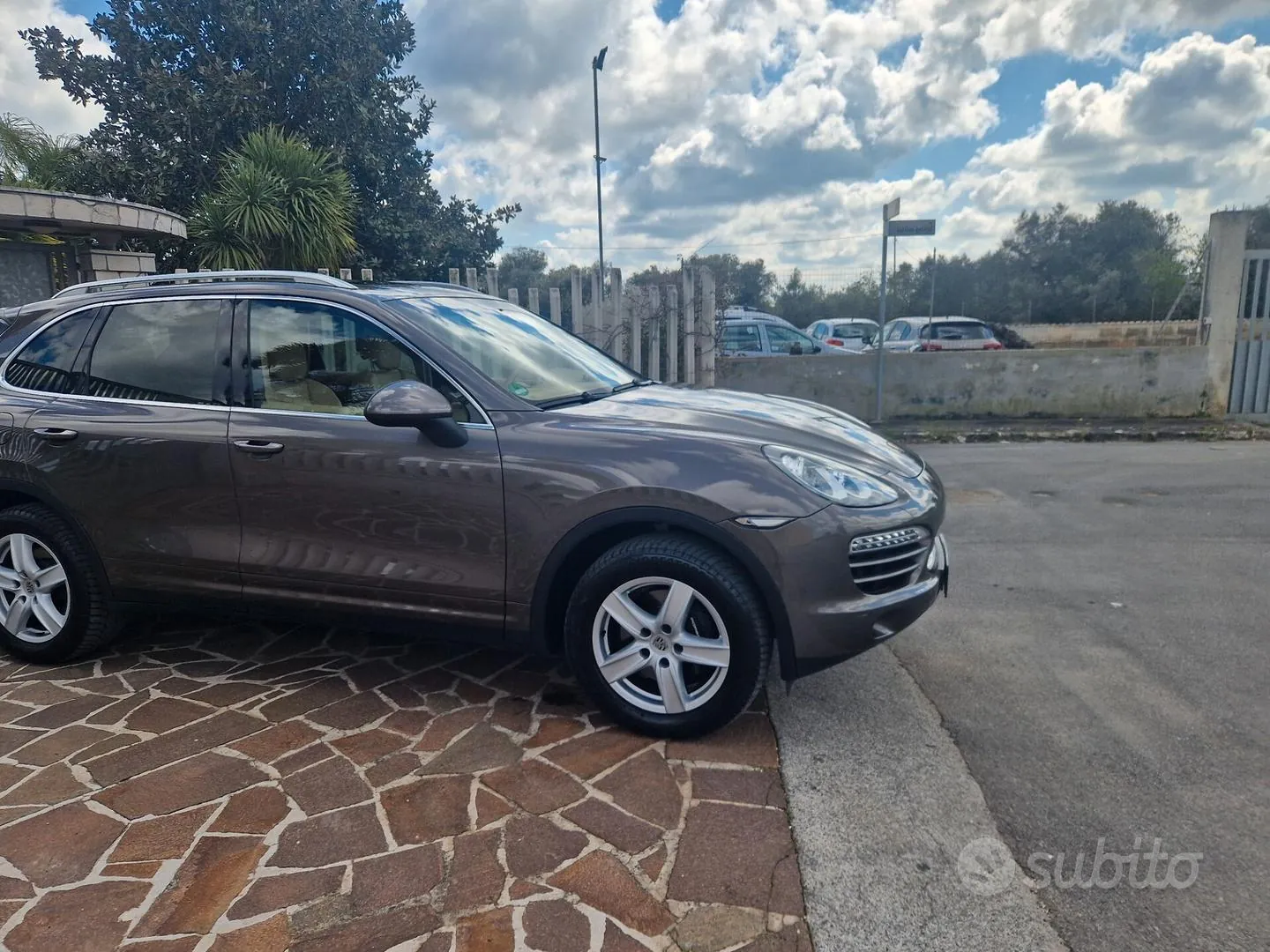 Porsche Cayenne 2012 photo 4
