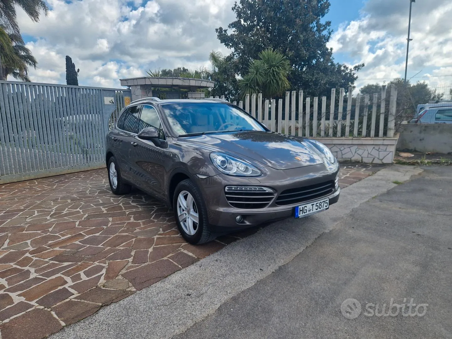Porsche Cayenne 2012 photo 3