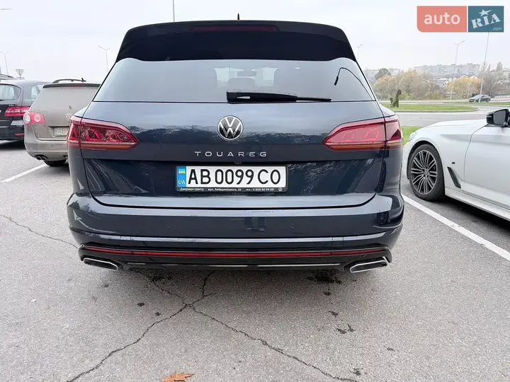 Volkswagen Touareg 2023 photo 2