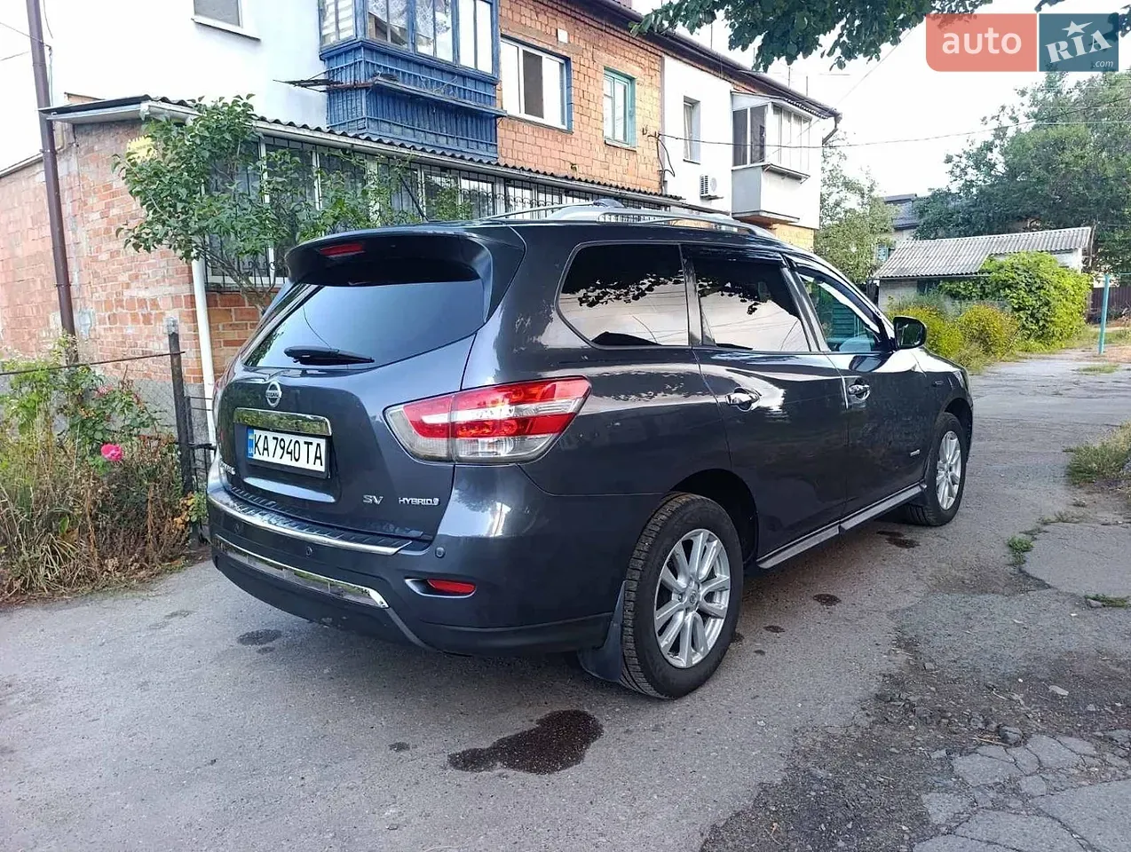 Nissan Pathfinder 2014 photo 2