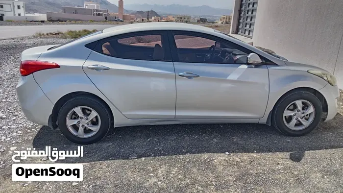 Hyundai Elantra 2013 photo 4