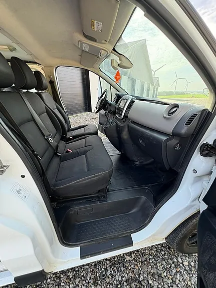 Renault Trafic 2015 photo 5