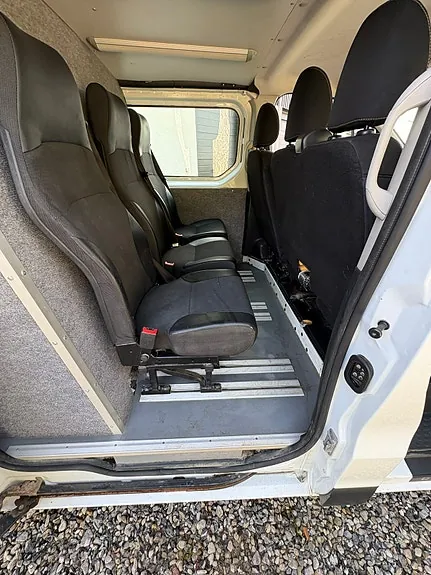 Renault Trafic 2015 photo 3