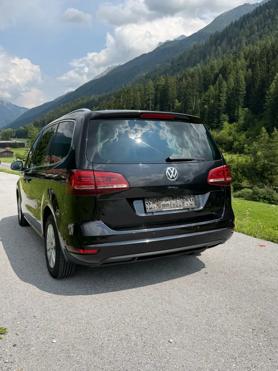 Volkswagen Sharan 2016 photo 2