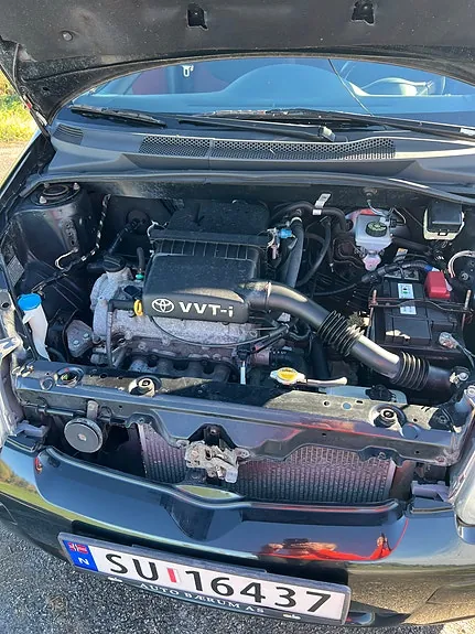 Toyota Yaris 2005 photo 5