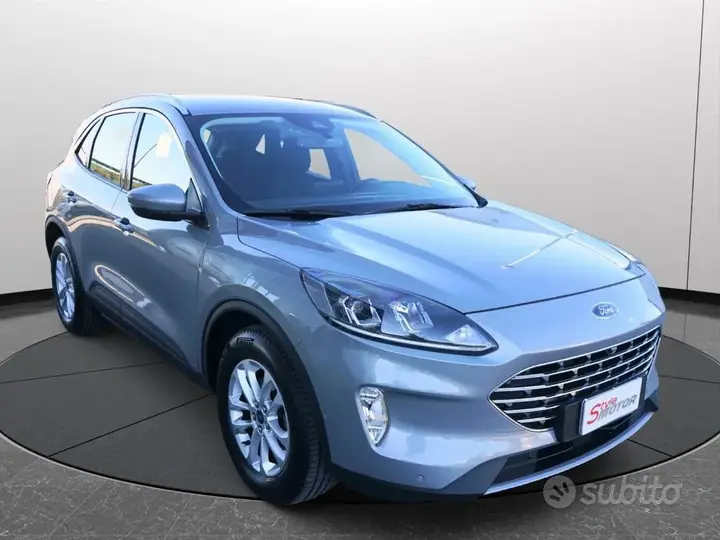 Ford Kuga 2022 photo 2