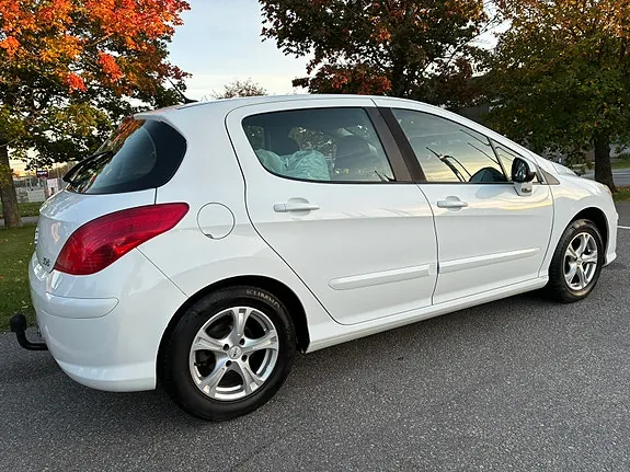 Peugeot 308 2008 photo 2
