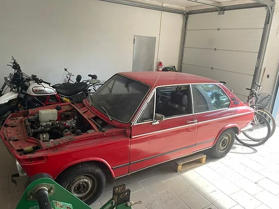 BMW 2002 1973 photo 4