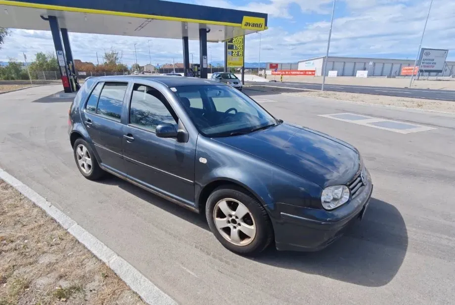 Volkswagen Golf 2003 photo 3