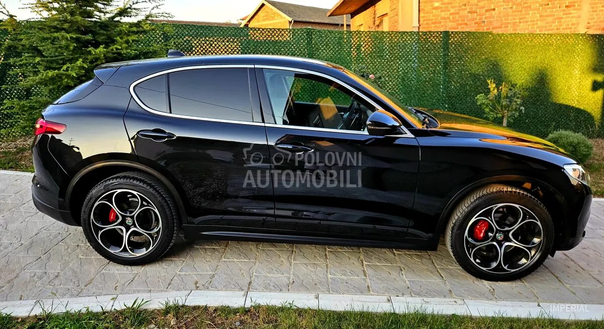 Alfa Romeo Stelvio 2019 photo 2