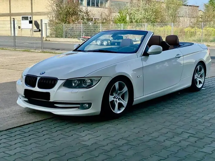 BMW E93