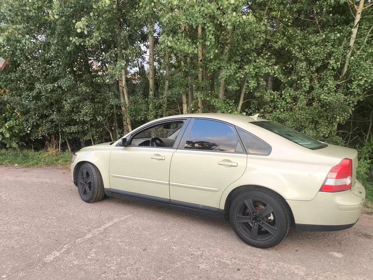 Volvo S40 2004 photo 2