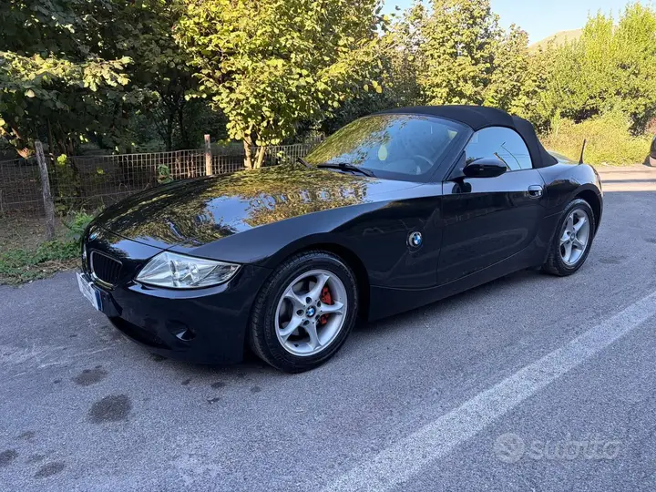 BMW Z4 2005 photo 2