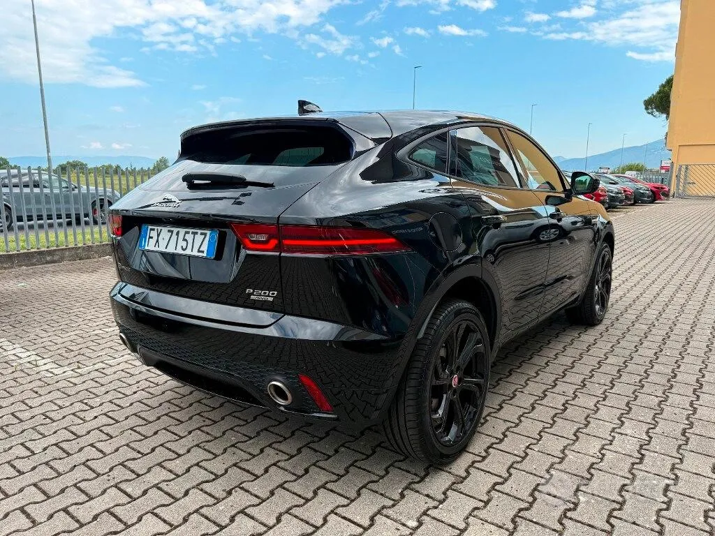 Jaguar E-Pace 2019 photo 5