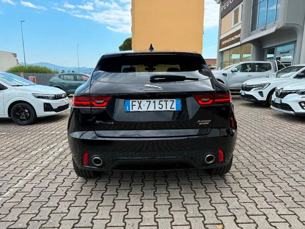 Jaguar E-Pace 2019 photo 4