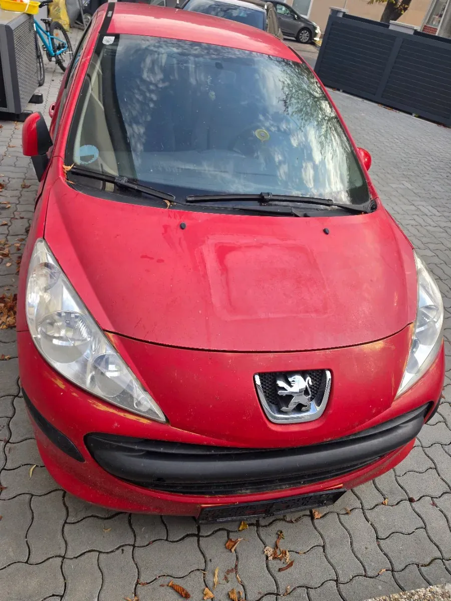 Peugeot 207