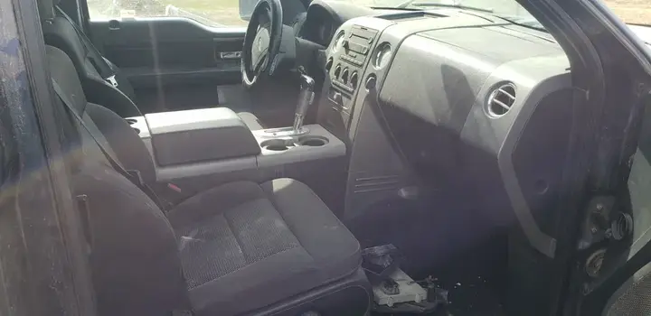 Ford F-150 2004 photo 2