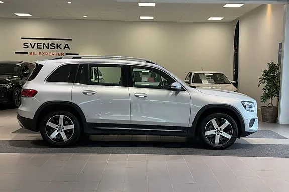 Mercedes-Benz Glb220 D 2023 photo 3