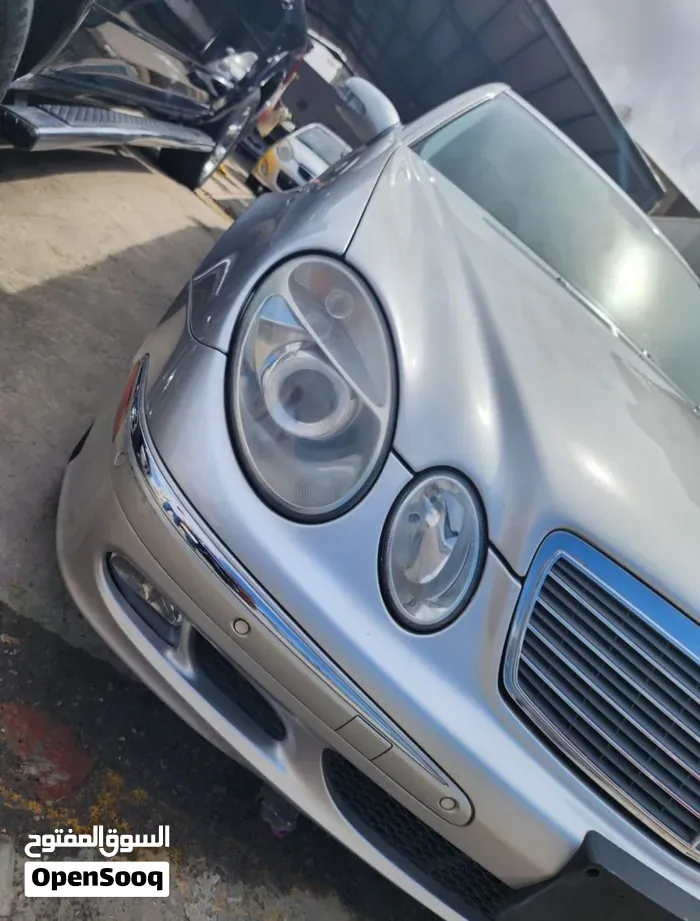 Mercedes-Benz E-Class 2004 photo 4
