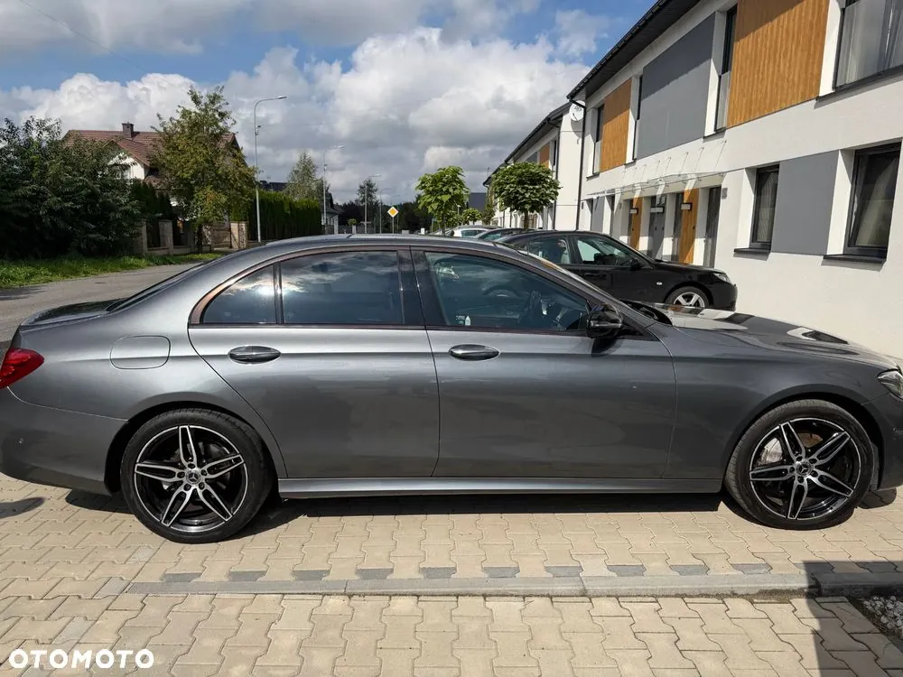 Mercedes-Benz E-Class 2019 photo 2
