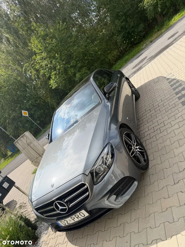 Mercedes-Benz E-Class 2019 photo 5