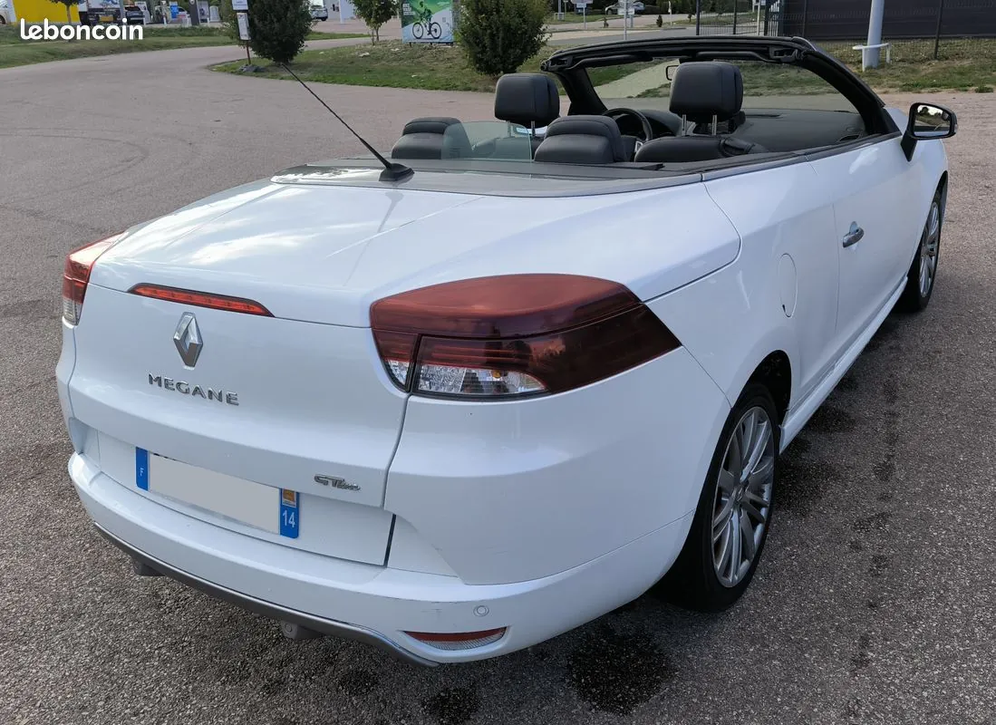 Renault Megane 2013 photo 2
