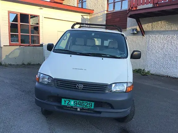 Toyota Hiace 2006 photo 2