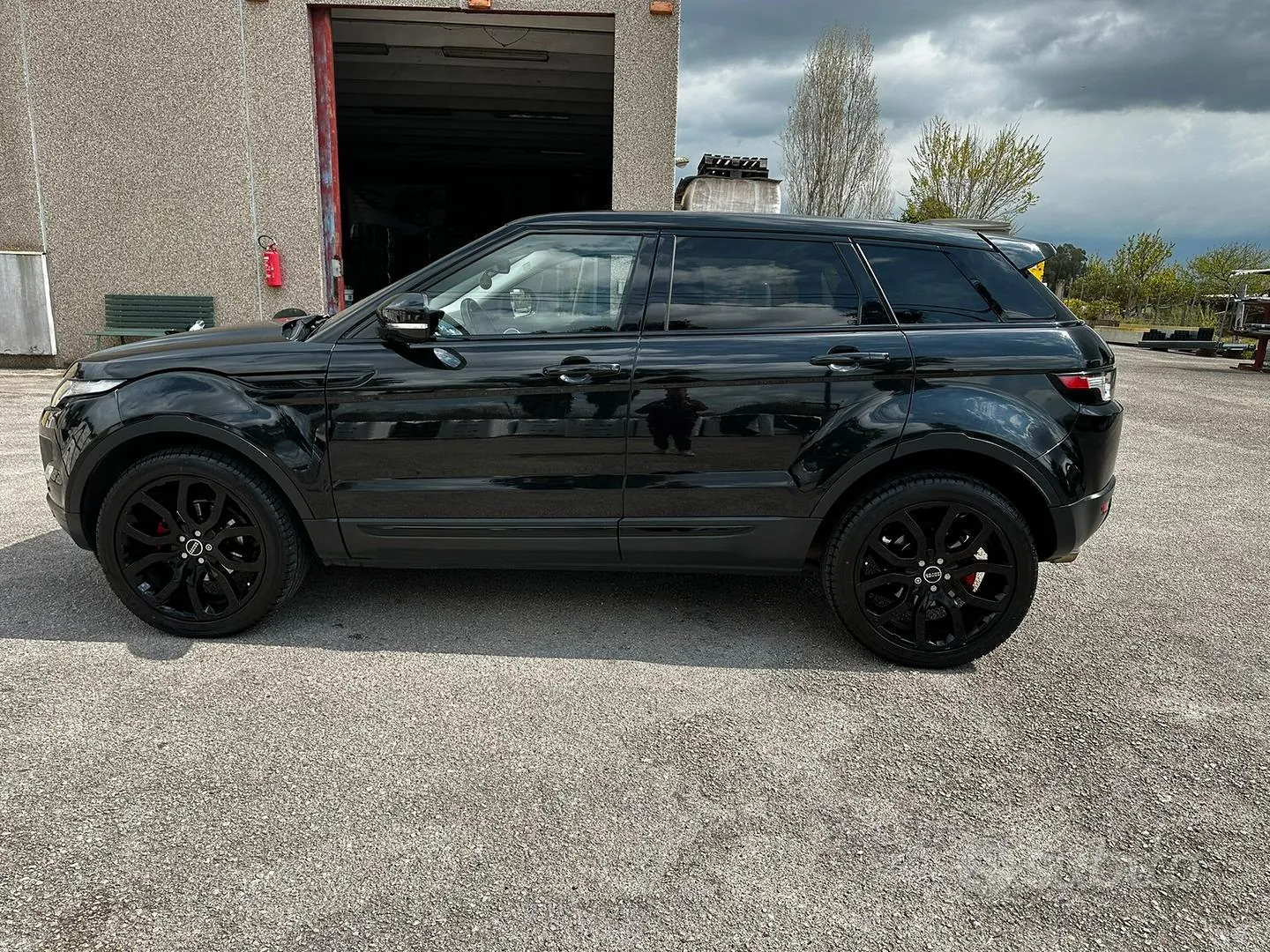 Land Rover Range Rover Evoque 2012 photo 4