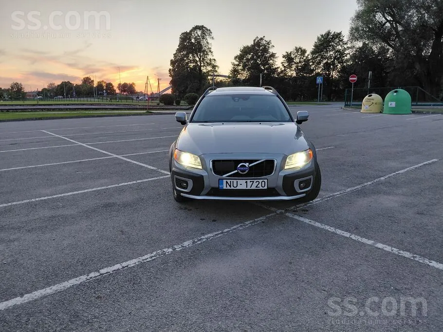 Volvo Xc70 2011 photo 3