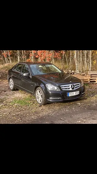 Mercedes-Benz C220 2012 photo 2