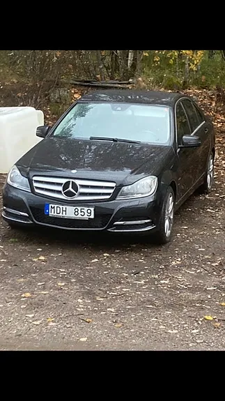 Mercedes-Benz C220