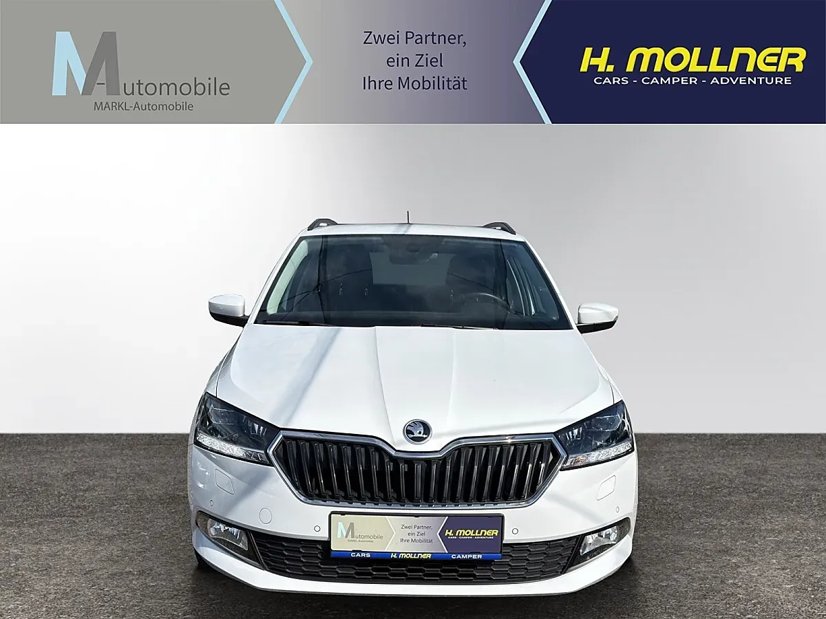 Skoda Fabia 2022 photo 2