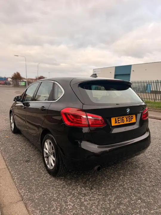 BMW 2 Series Active Tourer 2016 photo 2