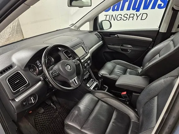 Volkswagen Sharan 2015 photo 2