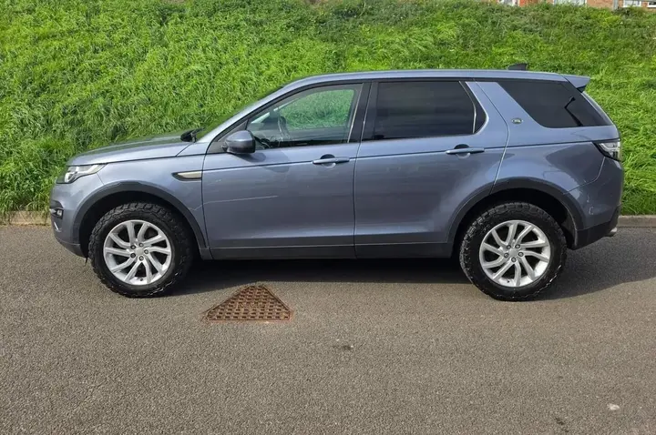 Land Rover Discovery Sport 2018 photo 5