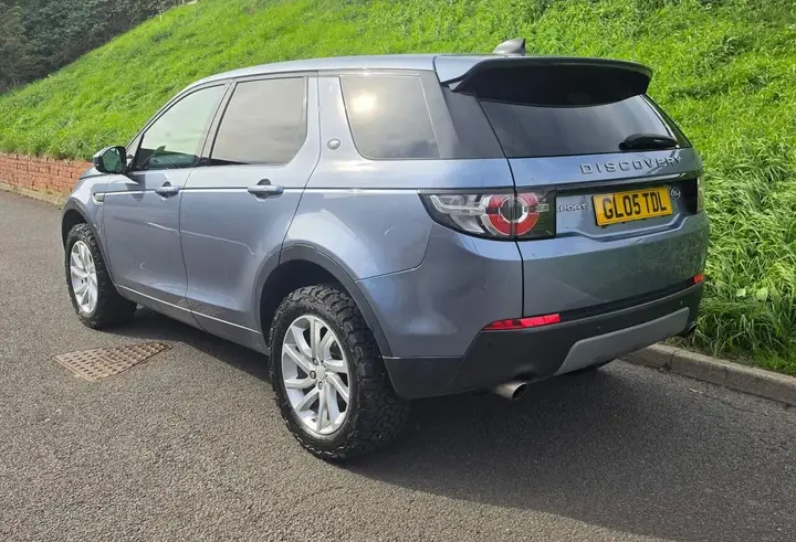 Land Rover Discovery Sport 2018 photo 4