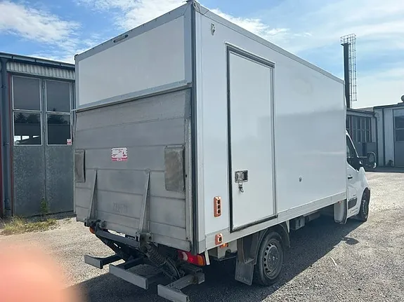 Renault Master 2011 photo 2