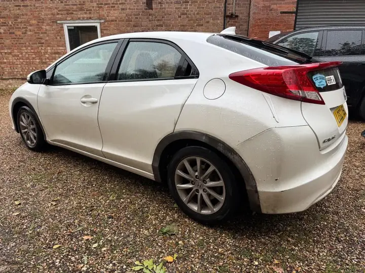 Honda Civic 2012 photo 3