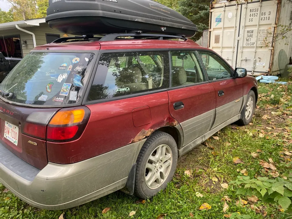 Subaru Outback 2003 photo 4