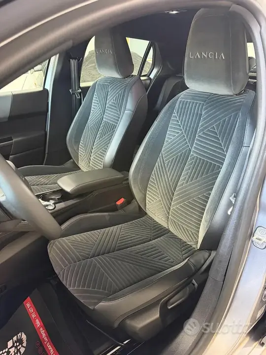 Lancia Ypsilon 2024 photo 5