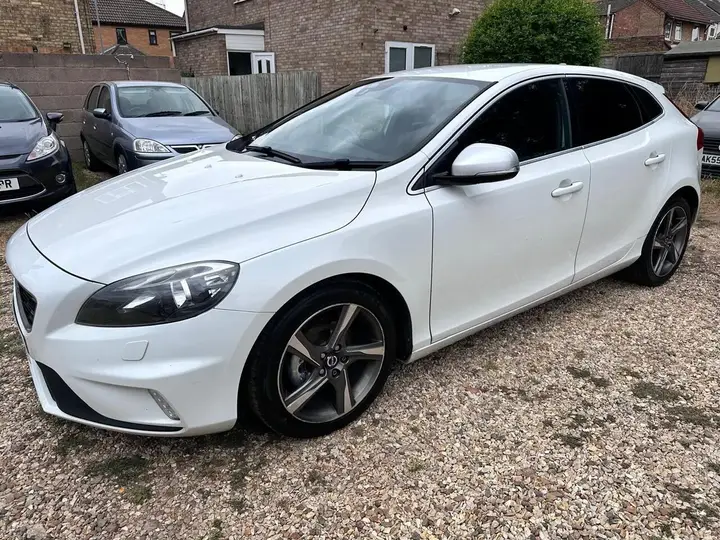 Volvo V40 2014 photo 5