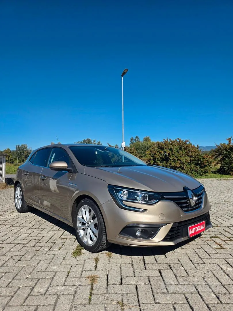 Renault Megane 2016 photo 2